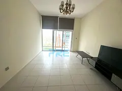 Modern Three Bedroom I Bright and Spacious I Vacant