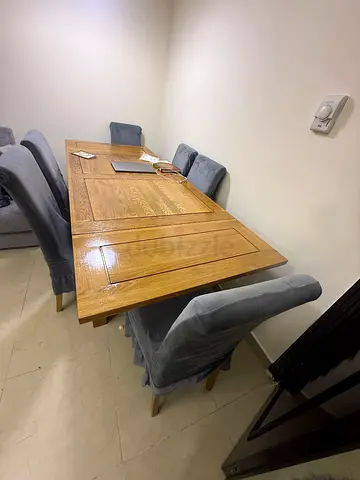 Dining Table with 6 Chairs Extendable table