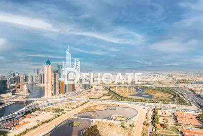 Bright 2 beds |Furnished | Vacant