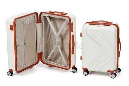 Brand New Suitcase In Piars Avilable In Hole sale Price