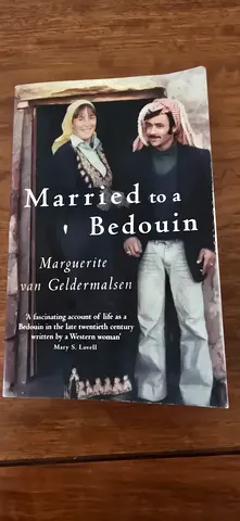 Married to a Bedouin by Marguerite van Geldermalsen - Paperback