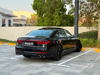 2022 AUDI S8 photo 6