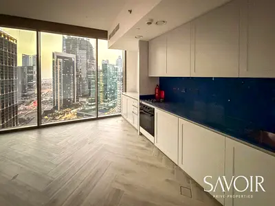 Corner Unit | High Floor | Canal and Skyline View