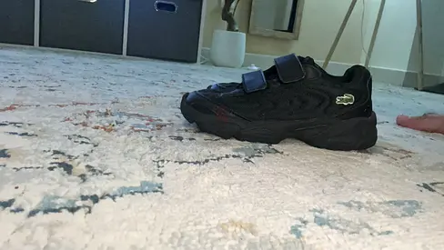 Lacoste kid shoes 26'