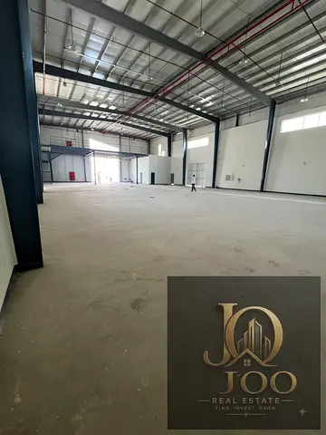 Huge Warehouse for Rent in Umm Al Thuoob – 25,000 Sq. Ft. | 125 kW Power