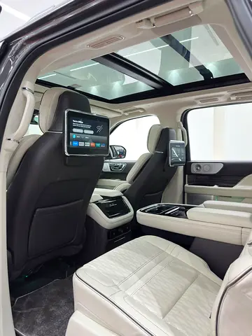 صورة مصغرة 16 لـ 2023 Lincoln NAVIGATOR