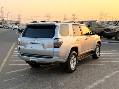2023 Toyota 4RUNNER — фото 2