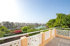 Lakefront | Exclusive| Upgraded |Family |Luxury