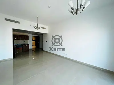 Spacious 2 BR | Community View | High Floor