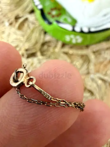 Vintage gold-tone chain necklace with spring ring clasp