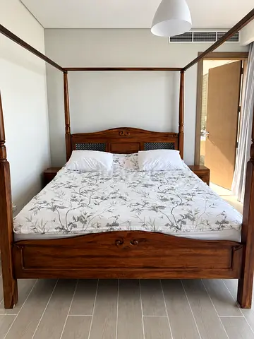Marina Home Teak Wood Four-Poster Bed with Mattress – 200 × 200 cm