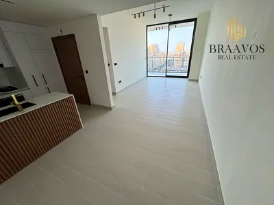 KITCHEN EQUIPPED | PREMIUM BUILDING | HUGE LAYOUT