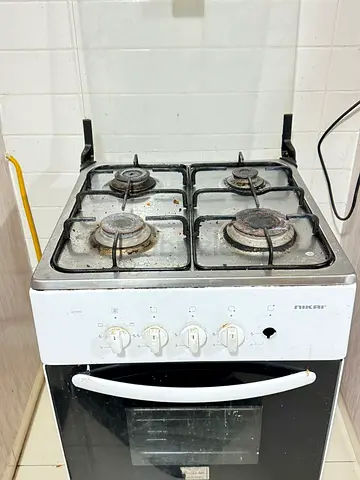 Nikai cooking range, 4 burners, working and good condition, lighter included, killer deal