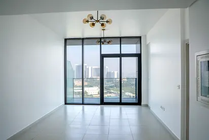 Large and Bright 1BHK | Gym, Pool, Garden | Luxury Living