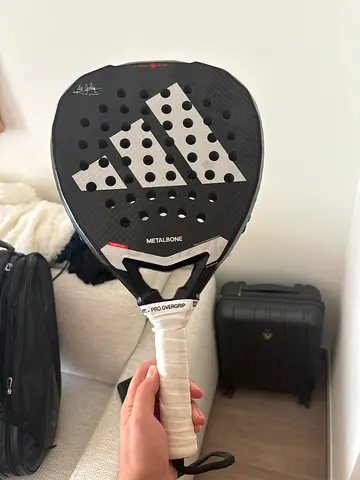 Adidas metalbone 2025