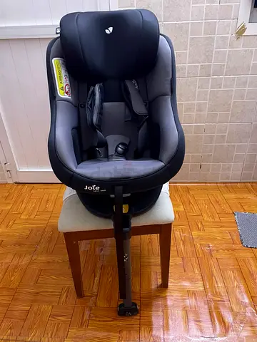 Joie 360° Spin Car Seat + Isofix base 360