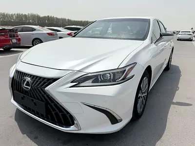 2022 Lexus ES 300h GCC Specs - Pristine Condition Hybrid