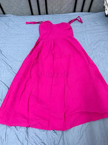 Pink sleeveless summer midi dress — good condition