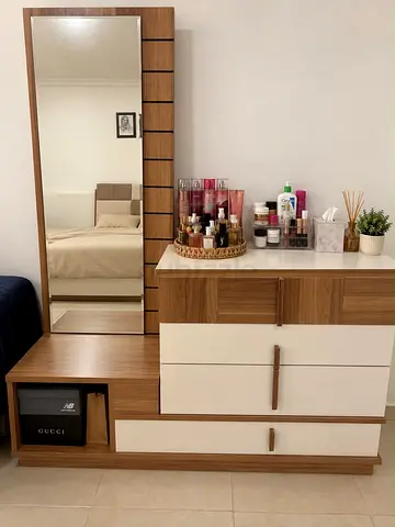 Bed 200* 180 cm , Wooden Dresser with Full-Length Mirror and Drawers - Good Condition