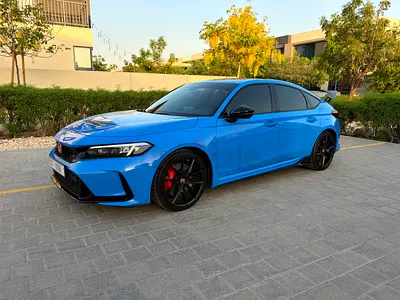 2025 Honda Civic Type R FL5 Boost Blue UAE Futtaim Car with less than 4000km