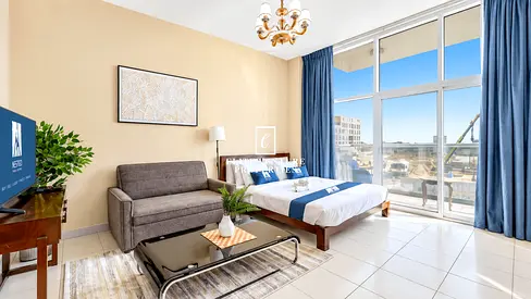 BRIGHT & SPACIOUS APARTMENT | READY TO MOVE IN