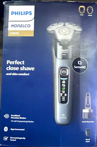 Philips Norelco Series 9000 Electric Shaver - New in Box