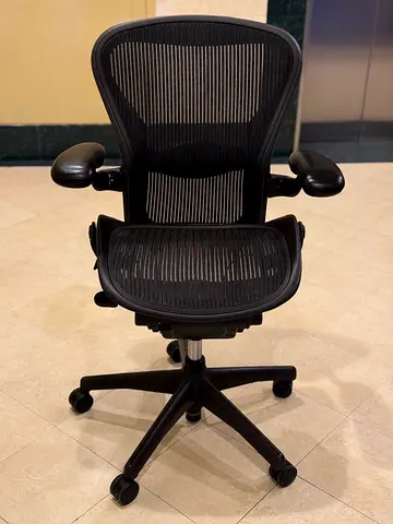 Harman Miller Ergonomic Mesh Office Chair (Adjustable Arms) - Good Condition