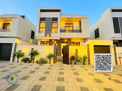 High-end, modern 5-bedroom villa with an excellent discount.