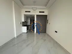 SPACIOUS STUDIO | VACANT | ROAD VIEW