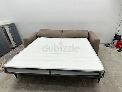 Perfect condition Natuzzi sofa bed