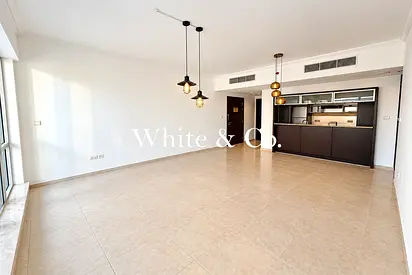 1 Bed Apartment Unfurnished Dubai Marina