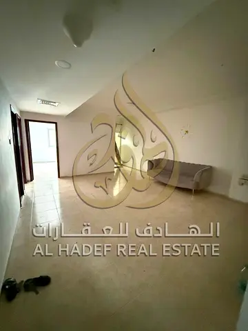 شقة غرفتين وصالة للإيجار السنوي في المجاز 2 بجوار حديقة المجاز بمساحة ممتازة وبلكونة وحمامين وصيانة مجانية على المالك والأسعار تبدأ من 37 ألف مع دفع 4
