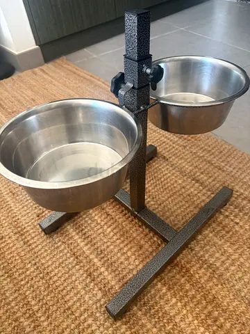 Adjustable Elevated Double Dog Bowl Stand
