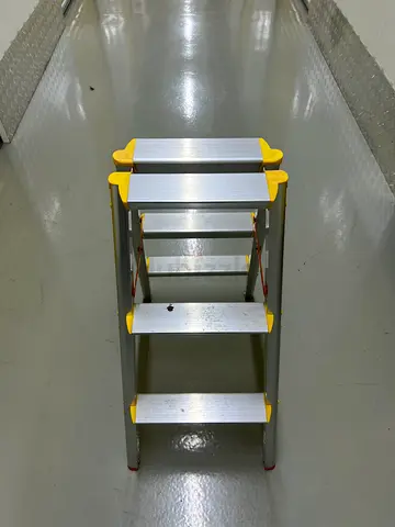 3-Step Double-Sided Aluminum Ladder / Step Stool
