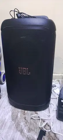 JBL portable powered speaker - good working condition
