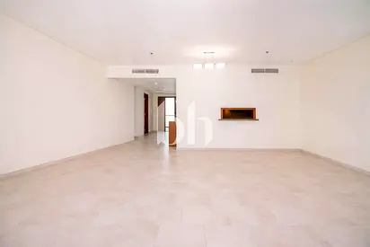 High-Floor 2BR | Unfurnished | JBR View | Vacant