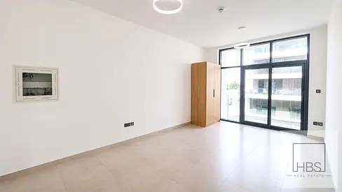 HIGH FLOOR | SPACIOUS STUDIO | PRIME LOCATION