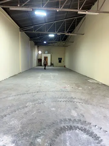 2300sqft COMMERCIAL WAREHOUSE IN AL QUOZ 140/-K