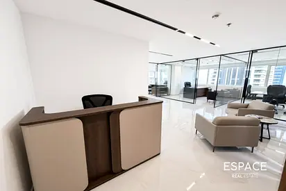 Turn-Key Office | Corner Unit | High Floor
