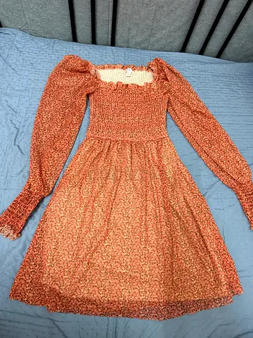 Rust floral long-sleeve smocked waist dress - size not specified