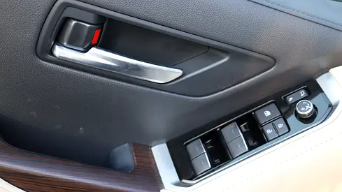 2026 Toyota LAND CRUISER — миниатюра 19