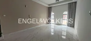 Large Layout | Semi Closed Kitchen | Vacant