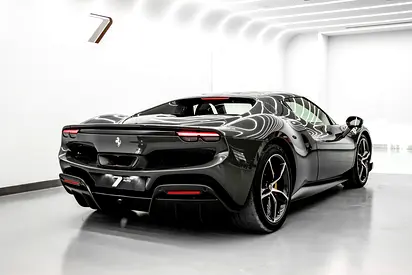 صورة مصغرة 4 لـ 2023 Ferrari 296 GTB