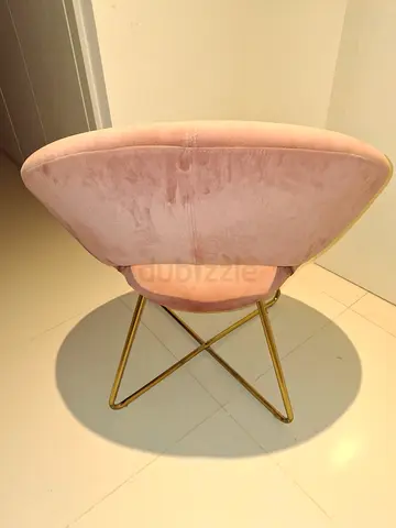 Pink Velvet Accent Chair with Gold Metal Legs - Good Condition