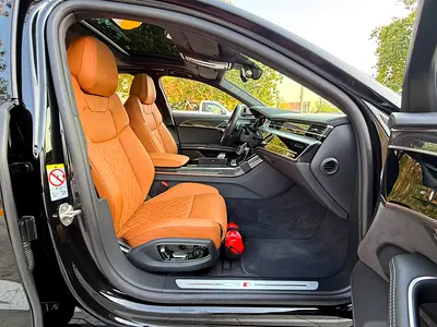 2022 AUDI S8 photo 10