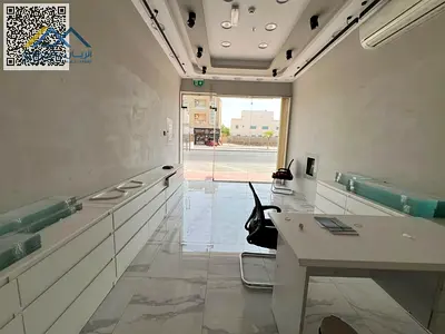 محل للايجار في شارع الشيخ عمار مباشرة موقع مميز جدا ومساحة ممتازة