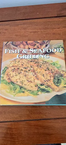 Fish & Seafood Grilling cookbook - paperback