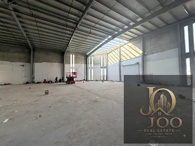 مساحة واسعة | كهرباء 150 كيلوواط | جاهز للاستلام | الكهرباء داخلة | فرصة تجارية مميزة
