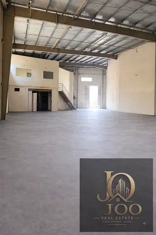 صفقة مميزة | مناسب لحركة النقل الثقيل والشحن  | مساحة كبيرة | موقع صناعي | جاهز