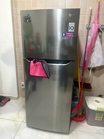 LG Silver Top-Freezer Refrigerator - Good Condition